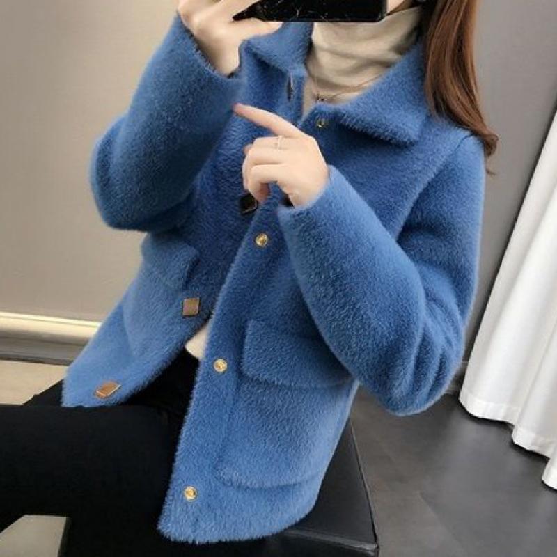 Waterproof mink Hiking jacket