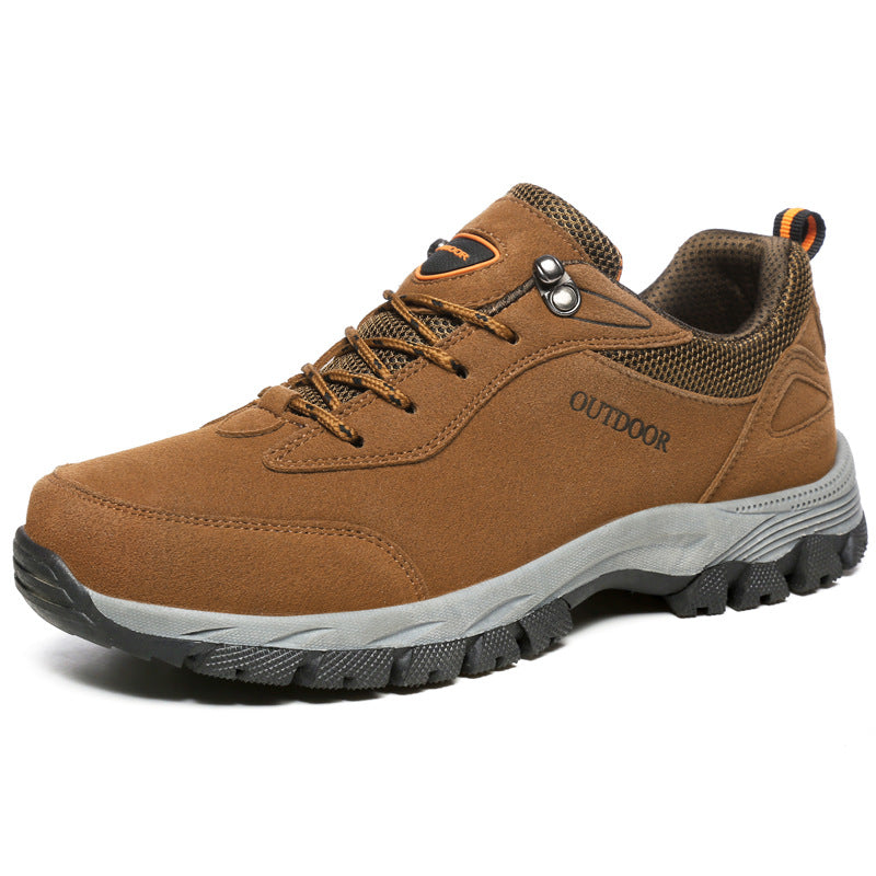 Low-cut hiking shoes