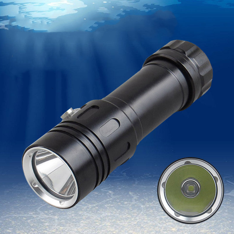 1200LM amphibious flashlight