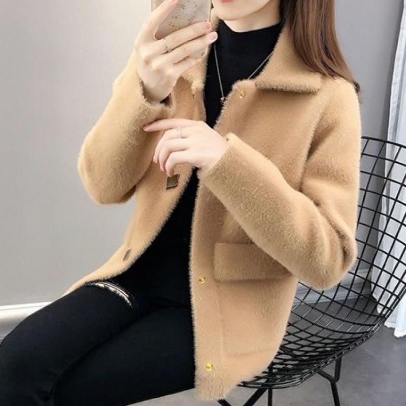 Waterproof mink Hiking jacket