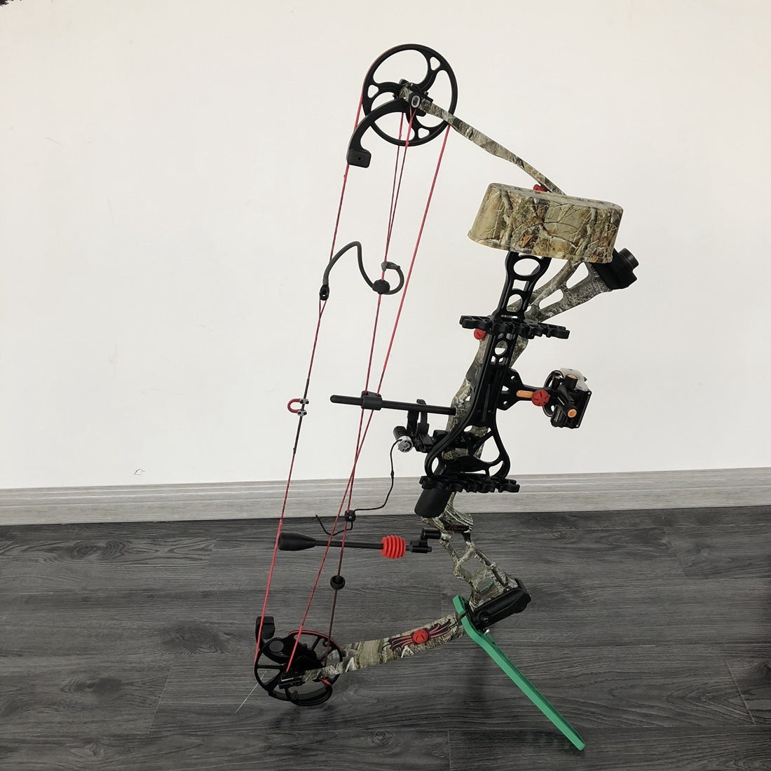 Bow And Arrow Archery Hunting Equipment