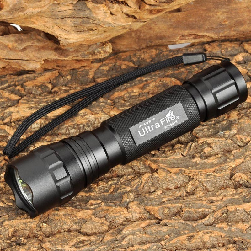 LED Strong Light  Rechargeable Long-range Flashlight
