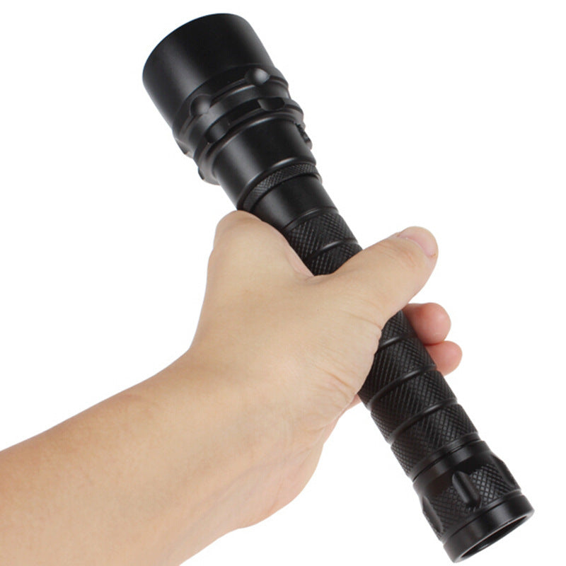 Aluminum alloy rechargeable deep-diving flashlight