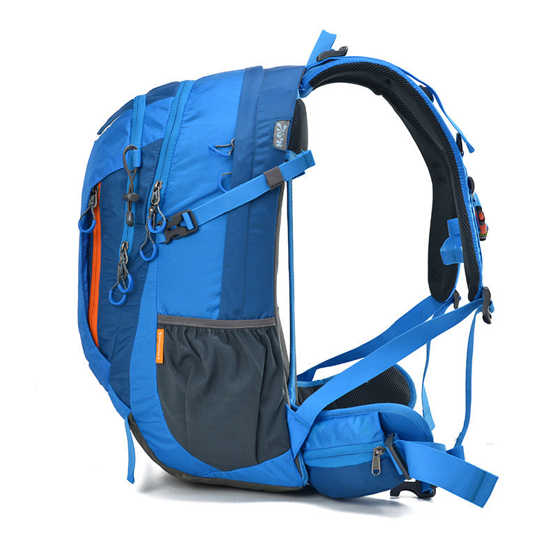 Large Capacity Hiking Sports And Leisure Backpack