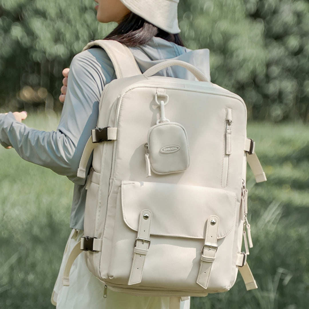 Lightweight And Large Capacity Camping Backpack